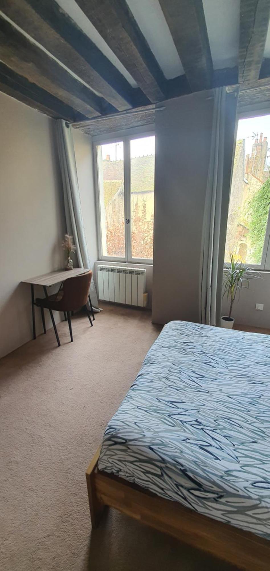 Chambre Avec Salle De Bain Hotel Donzy Bagian luar foto